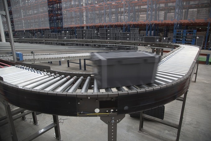 Live roller conveyor