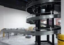 Zero pressure accumulation spiral conveyor in retail backroom